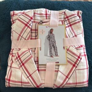 NEW Victoria’s Secret Flannel Pajama Cozy Pj’s 2 Piece Set Pink Plaid Size Small